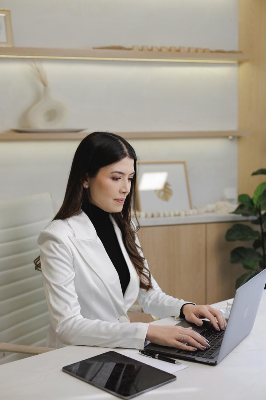 Dra. Caroline Cha – Dermatologista nos Jardins